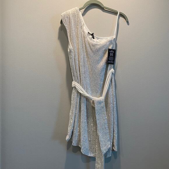 RETROFETE Ella Sequin One Shoulder Dress - Picture 7 of 11